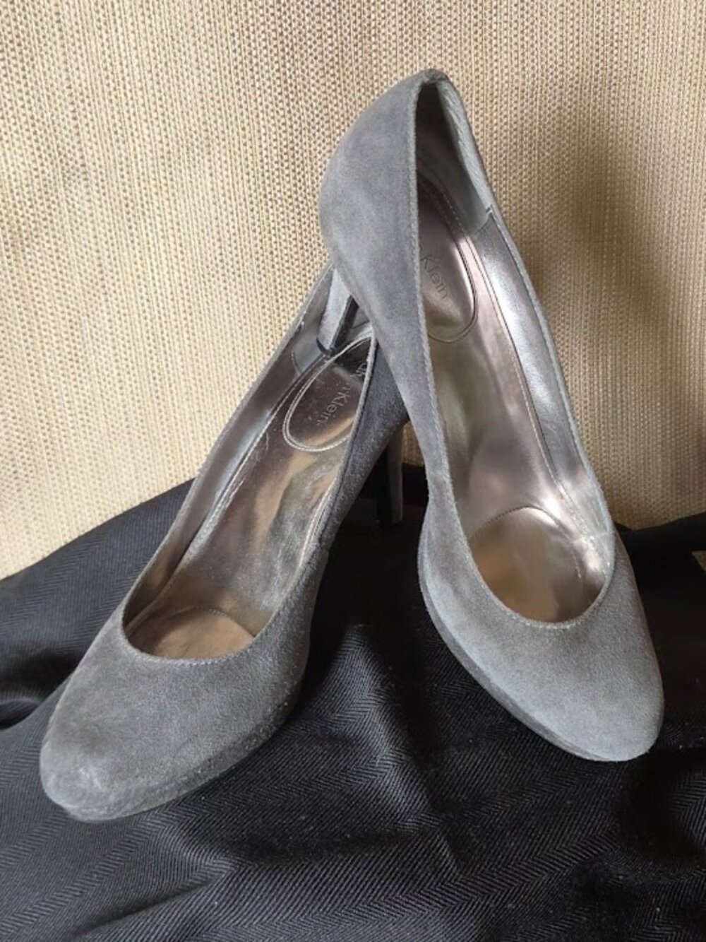 Calvin Klein Onyx Suede Platform Heels – Graphite | Size 7.5M